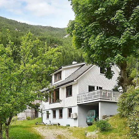 Holiday Home Aven Vakantiehuis Hyllestad
